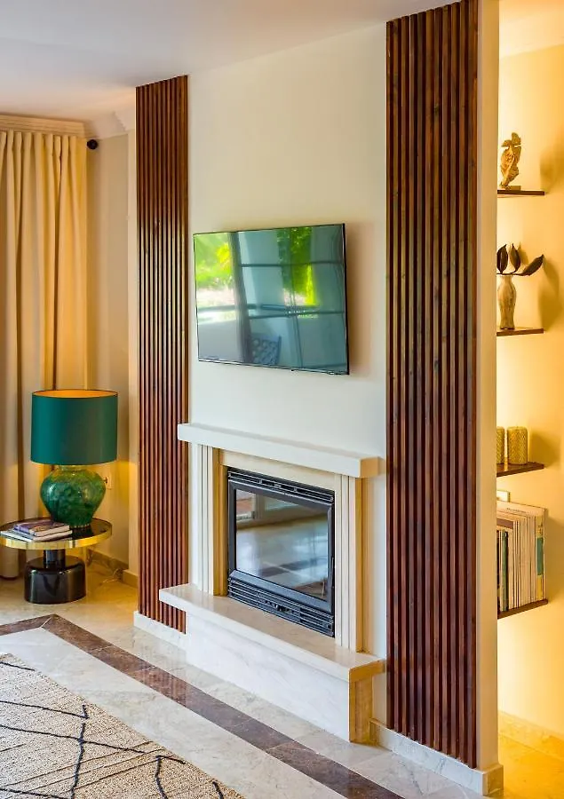 Next To Puente Romano Newly Done Modern Style 5 Star Luxury Stay Marbella Apartment