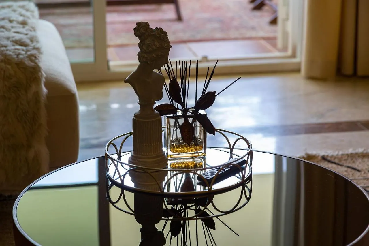 Appartamento Next To Puente Romano Newly Done Modern Style 5 Star Luxury Stay Marbella
