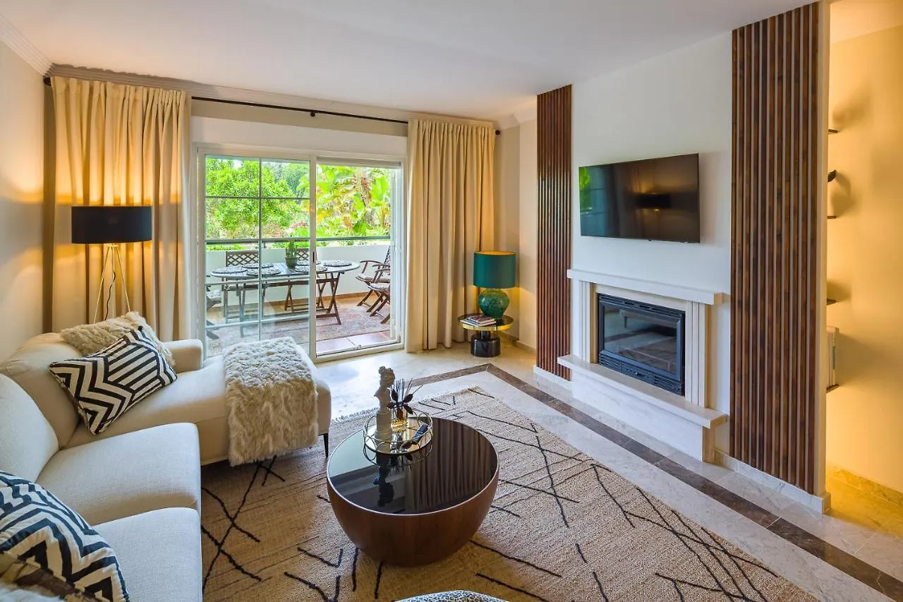 Appartamento Next To Puente Romano Newly Done Modern Style 5 Star Luxury Stay Marbella