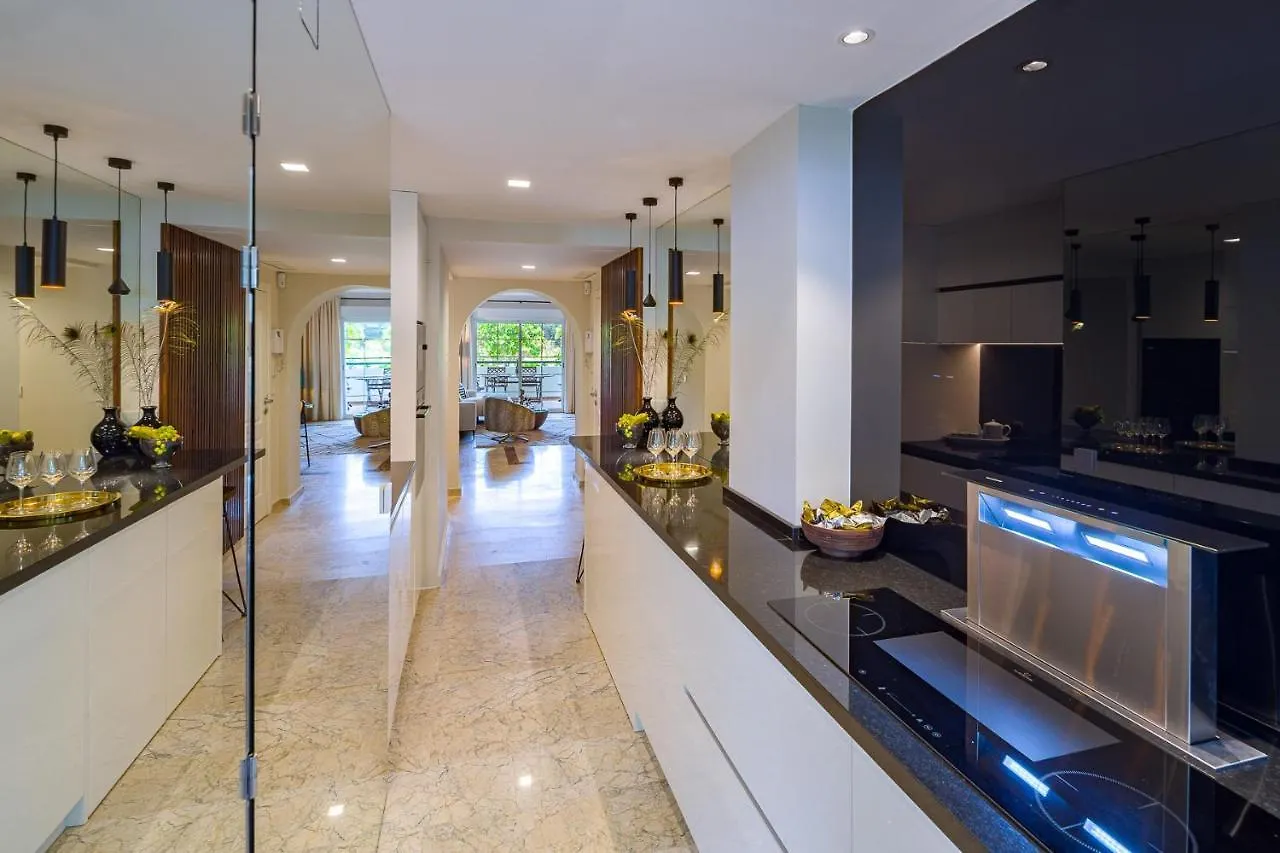 Apartment Next To Puente Romano Newly Done Modern Style 5 Star Luxury Stay Marbella