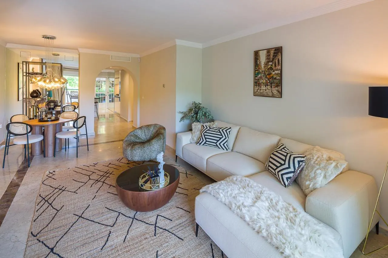 Next To Puente Romano Newly Done Modern Style 5 Star Luxury Stay Marbella 0*,