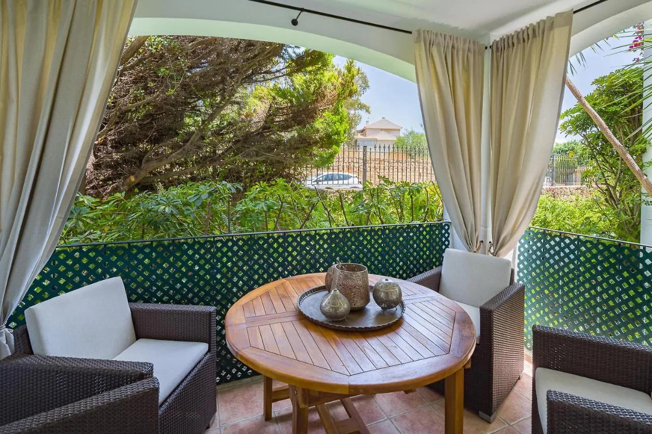 Appartamento Next To Puente Romano Newly Done Modern Style 5 Star Luxury Stay Marbella Spagna