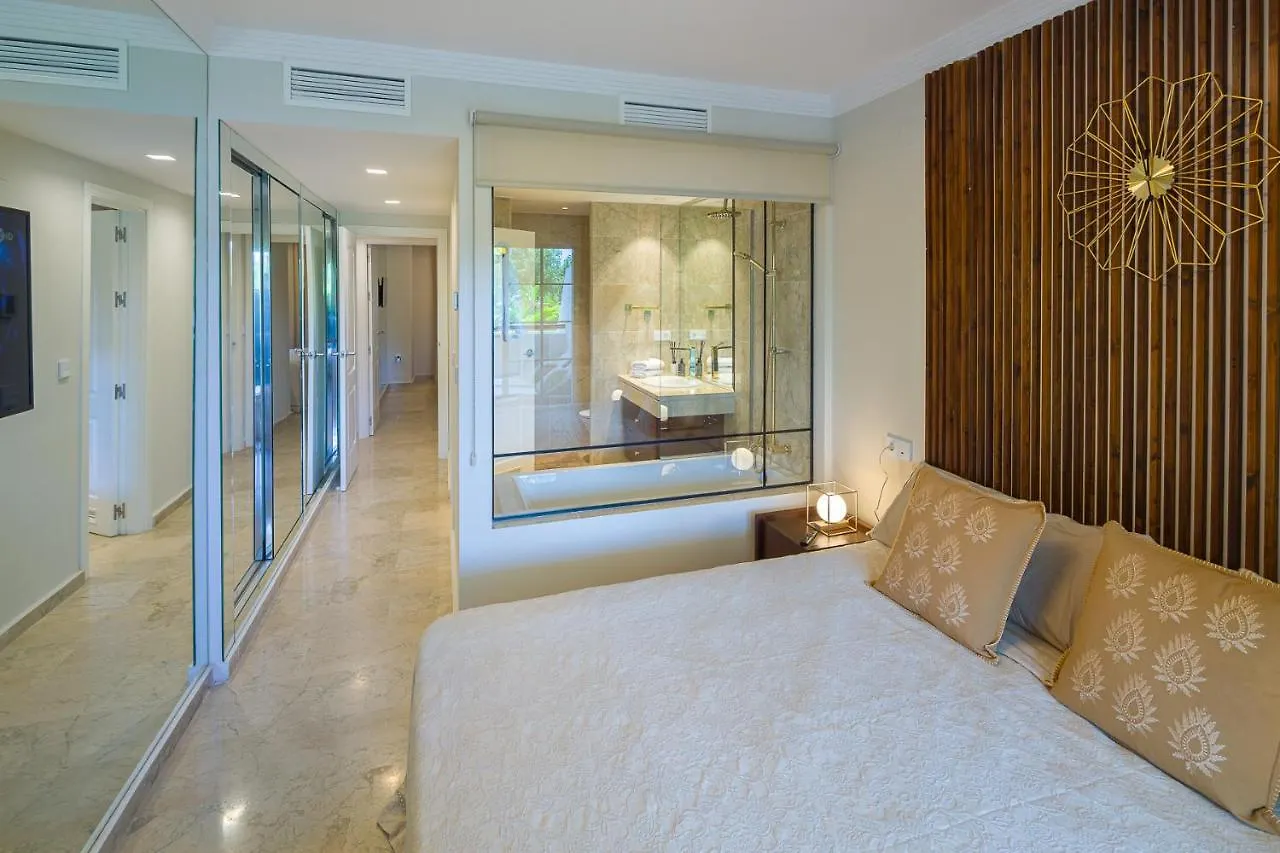 Next To Puente Romano Newly Done Modern Style 5 Star Luxury Stay Marbella Spagna
